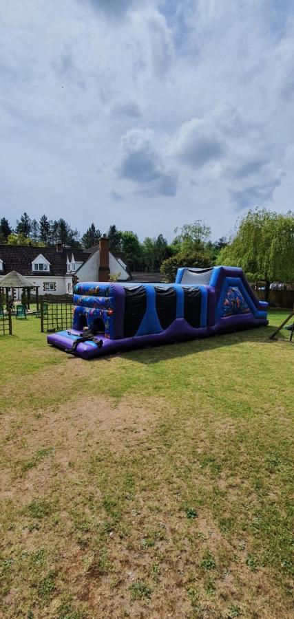 Hen & Stag Retreat Weekend Stay Sleeps 10 To 30 ثتفورد المظهر الخارجي الصورة